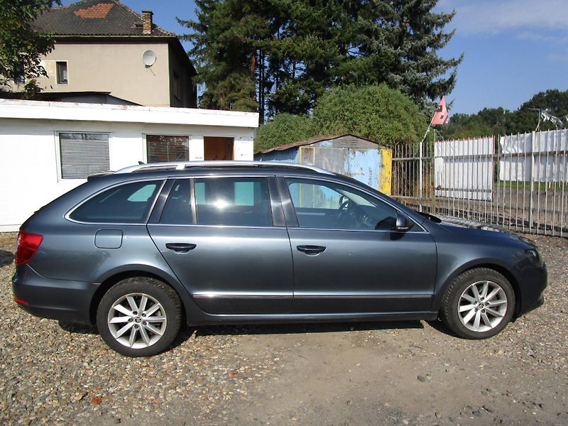 Škoda Superb 1,6TDI-77KW-NOVÝ OLEJ - fotka 5 z 20
