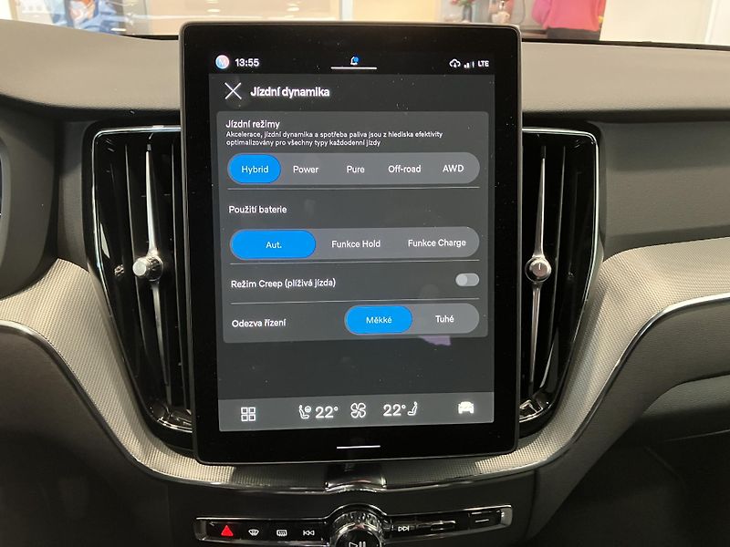 Volvo XC60 T6 AWD Black Edition Plus AT8 - fotka 28 z 40