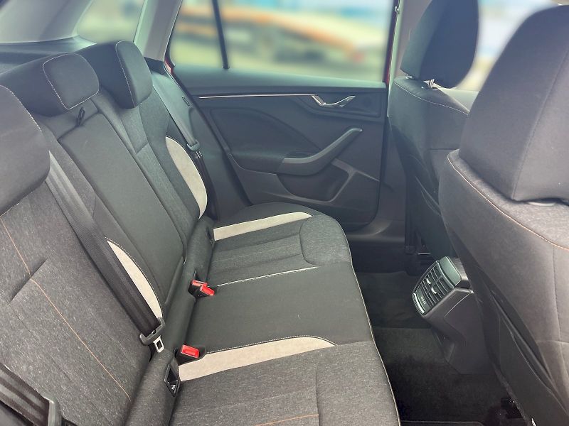 Škoda Kamiq (2024) TOP SELECTION 1.0 TSI 85 kW DS - fotka 22 z 31