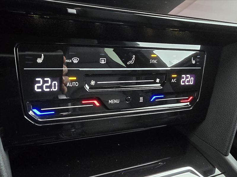 Volkswagen Arteon 2,0 TDi 147kW R-Line, Virtual, - fotka 14 z 26
