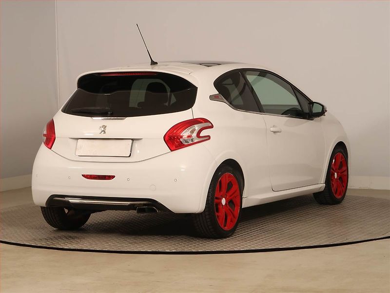 Peugeot 208 (2014) 1.6 GTi, Serv.kniha, Tempomat - fotka 5 z 21