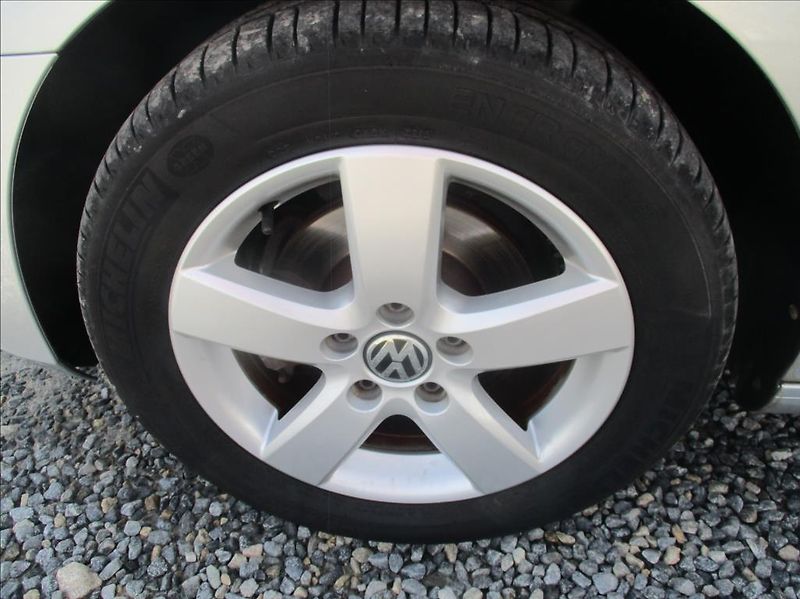 Volkswagen Golf 1,2 TSI, aut.klima,serv.kniha, - fotka 25 z 35