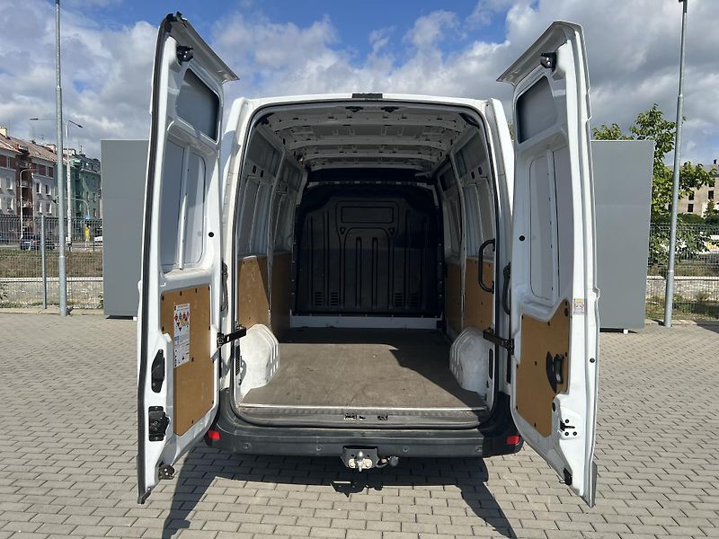 Opel Movano (2021) 2.3CDTi 100kW L2H2,AC - fotka 18 z 27