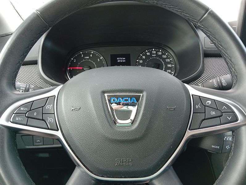 Dacia Jogger 1.0 TCe LPG, Extreme, 7 míst - fotka 17 z 24