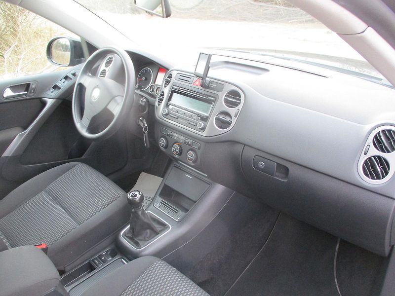 Volkswagen Tiguan 1.4TSi*110kW *TAŽ.ZAŘ*VÝHŘEV* - fotka 27 z 47
