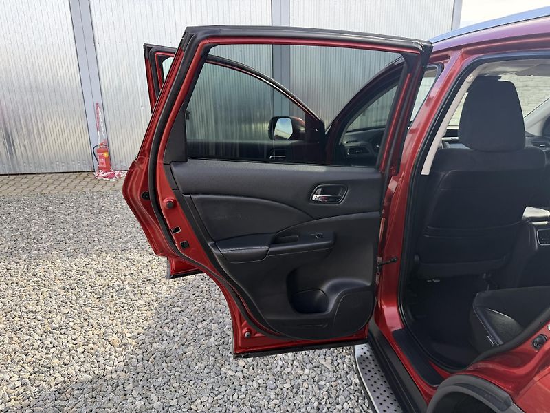 Honda CR-V 1.6CT-Di 4x4 160PS ČR 145TKM!! - fotka 103 z 159