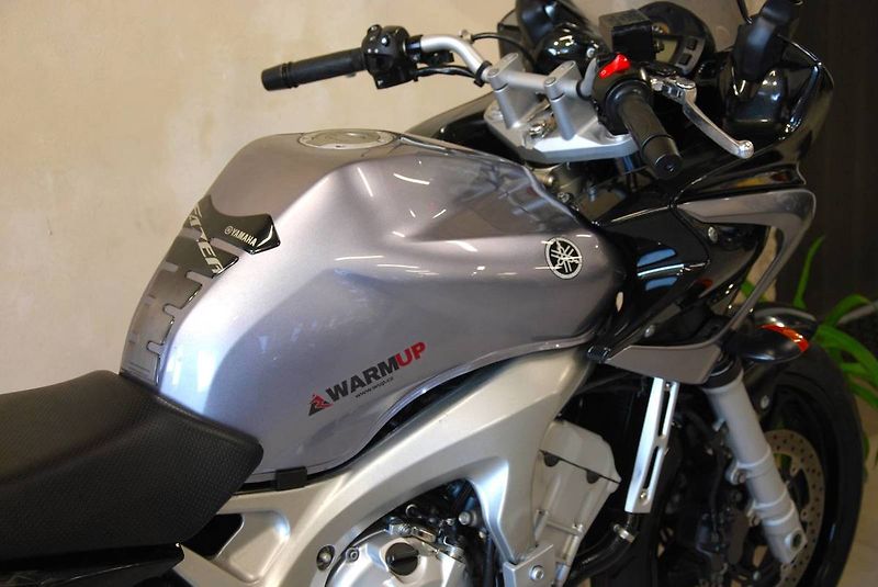 Yamaha FZ 6 S Fazer (2008) FZ6 S - nové pneu, hezký stav, - fotka 7 z 20