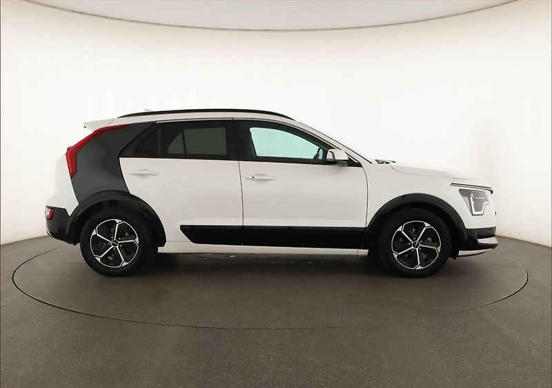 Kia Niro (2022) Plug-in Hybrid - fotka 6 z 21