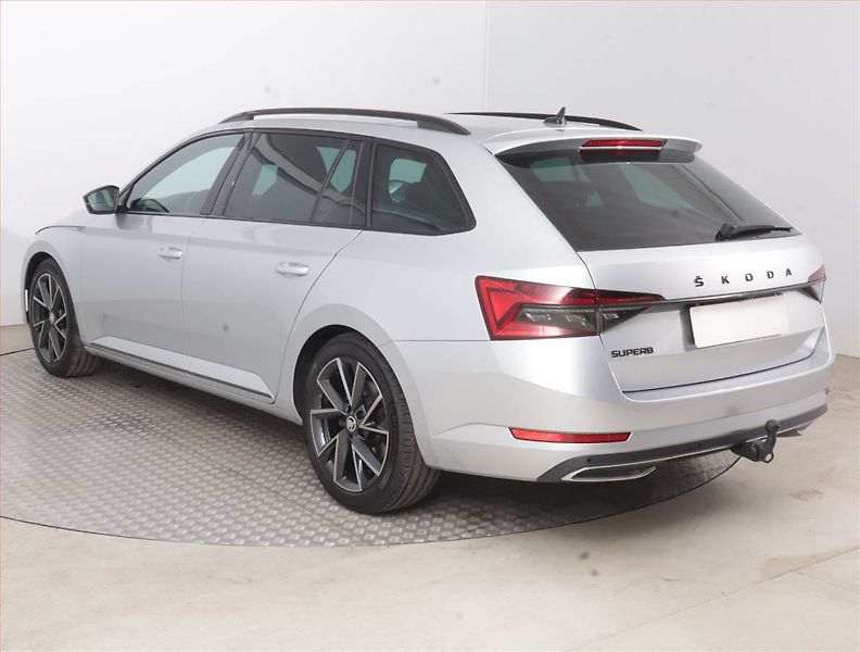 Škoda Superb (2023) Sportline 2.0 TDI - fotka 4 z 18