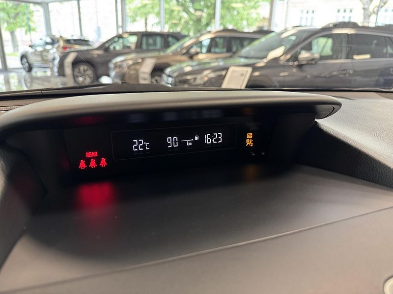 Subaru Forester 2.0i Trend, 6MT - fotka 26 z 45