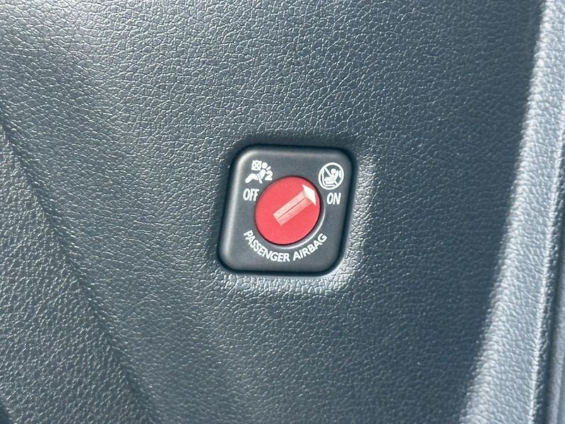 Toyota ProAce City Verso (2026) 1.5D-8A/T - LONG 7S BUSINESS - fotka 16 z 26