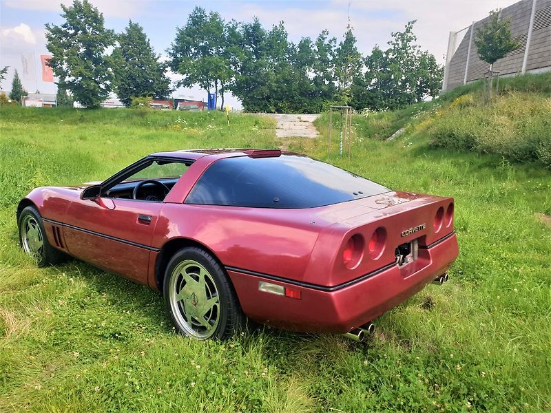 Chevrolet Corvette (1988) - fotka 10 z 24