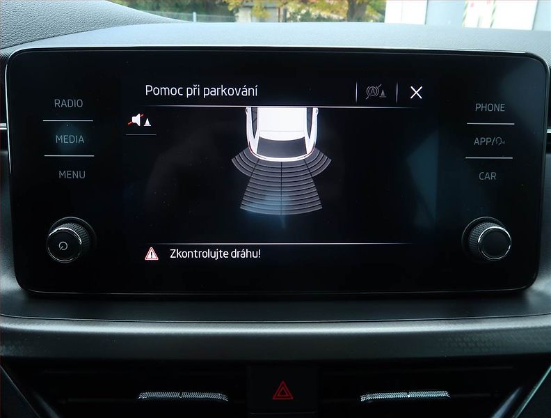 Škoda Scala (2021) Ambition 1.0 TSI, ČR,1.maj - fotka 19 z 20