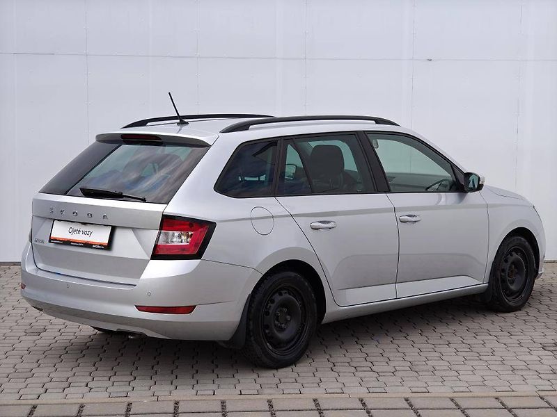 Škoda Fabia Tour Ambition 1,0TSI - fotka 2 z 20