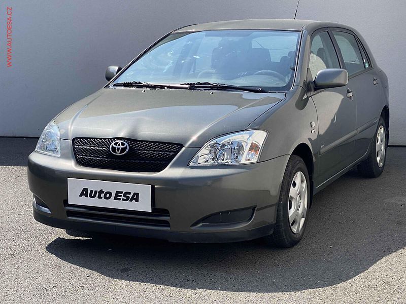 Toyota Corolla (2004) 1.4 VVT-i, ČR, TZ, park.čidla - fotka 3 z 14