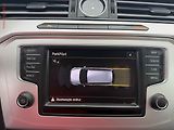 Volkswagen Passat (2015) 2.0 TDi, AC, park.asist - náhled 15