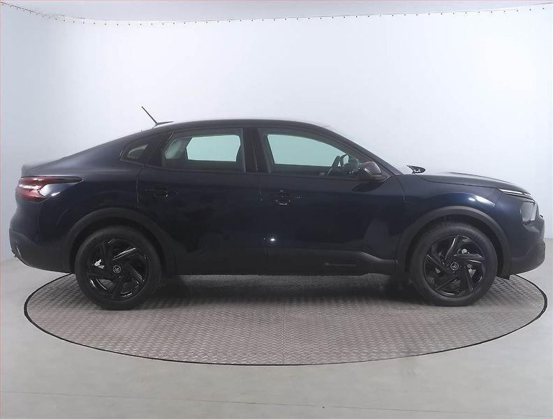 Citroën C4 X (2024) 1.2 PureTech, Serv.kniha - fotka 6 z 16