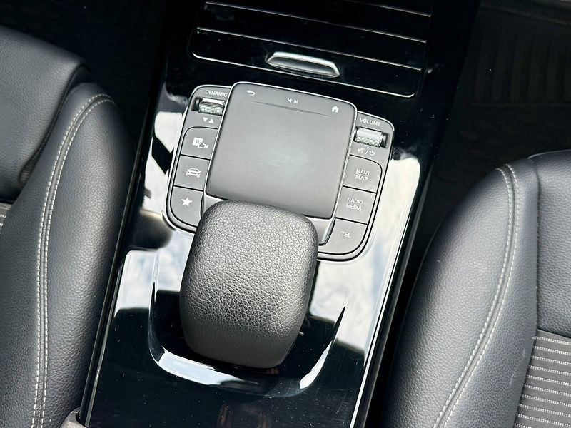 Mercedes-Benz CLA (2022) 250 e - fotka 15 z 38