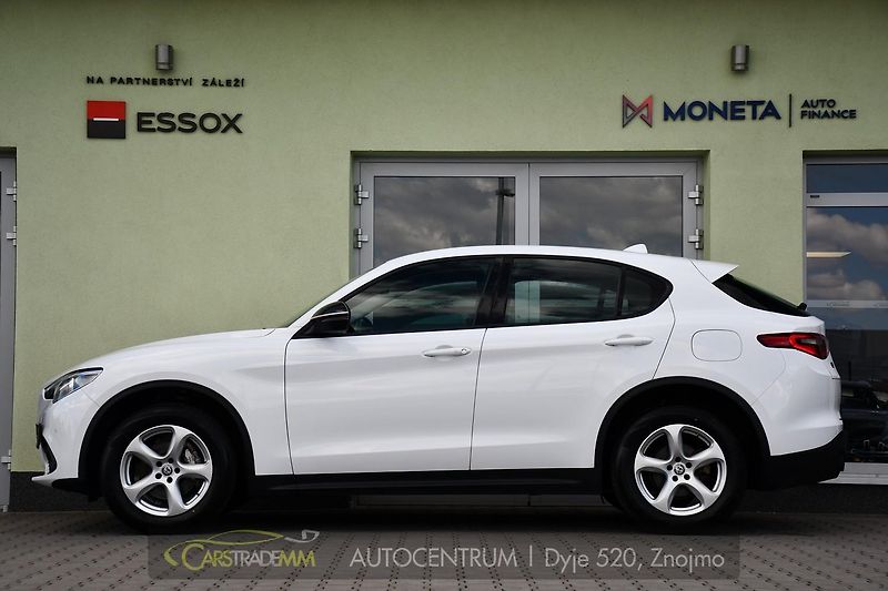 Alfa Romeo Stelvio 2,2JTD 154 KW 4x4 - fotka 2 z 50
