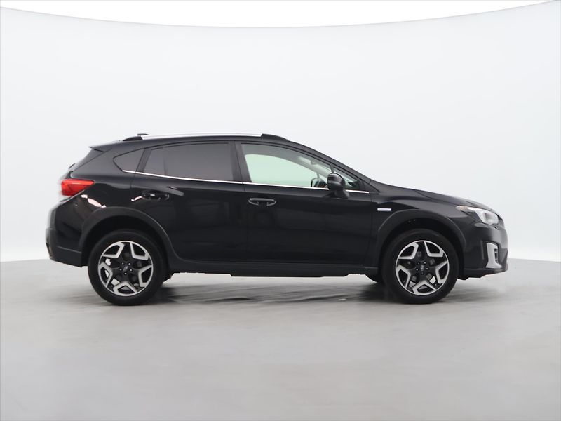 Subaru XV 2,0 e-Boxer 110kW Active Klima - fotka 8 z 38