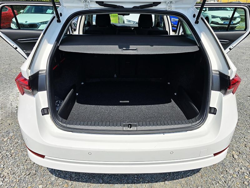 Škoda Octavia 2.0 TDI AMBITION PLUS 1.MAJ ČR - fotka 14 z 37