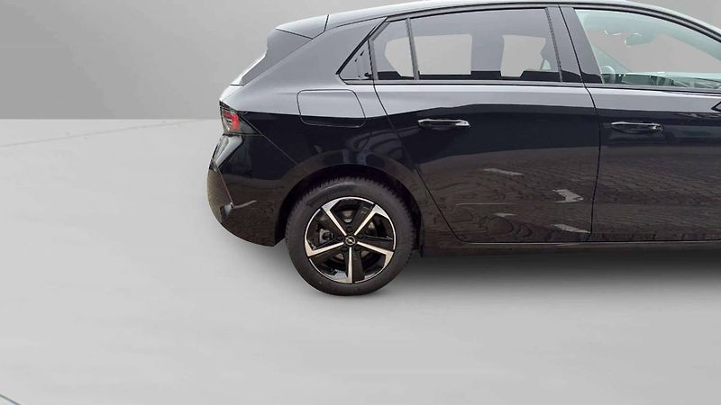 Opel Astra (2025) Edition HB 1.2 TURBO (96kW/130 - fotka 22 z 23