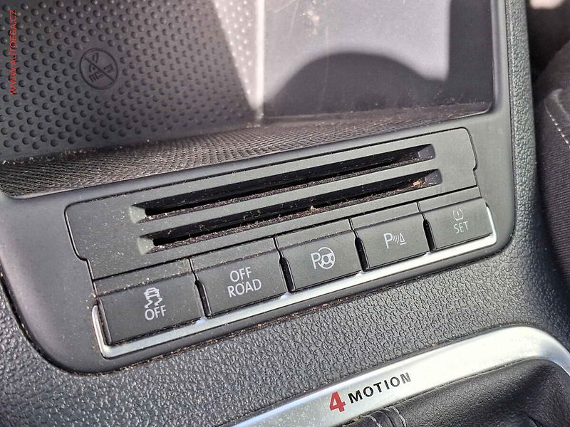 Volkswagen Tiguan (2011) 2.0 TDi 4x4, Team, bixen - fotka 14 z 19