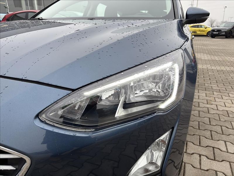 Ford Focus 1,0 EcoBoost 92kW Trend - fotka 9 z 28