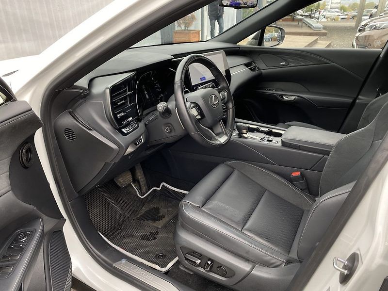 Lexus RX 450h 2.5Plug-in, ČR, Luxury, záruka - fotka 2 z 37