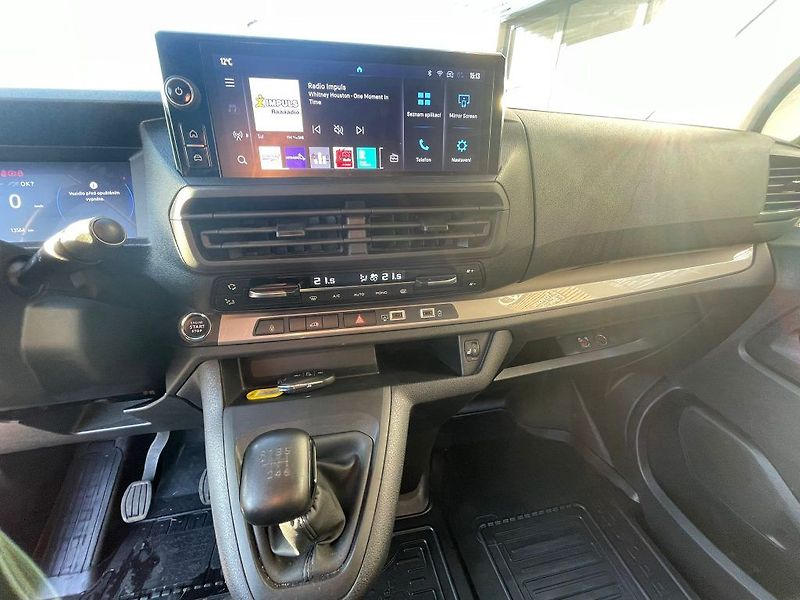 Toyota ProAce 2.0 D-4D MT Active L1 Multimed - fotka 11 z 24