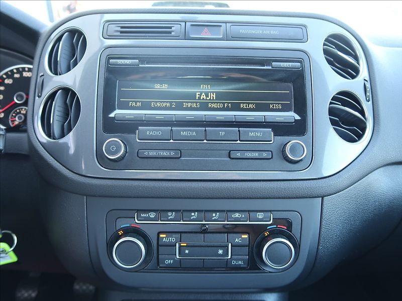 Volkswagen Tiguan 2,0 TDi,103kW,NovéČR,Aut.klima - fotka 14 z 21