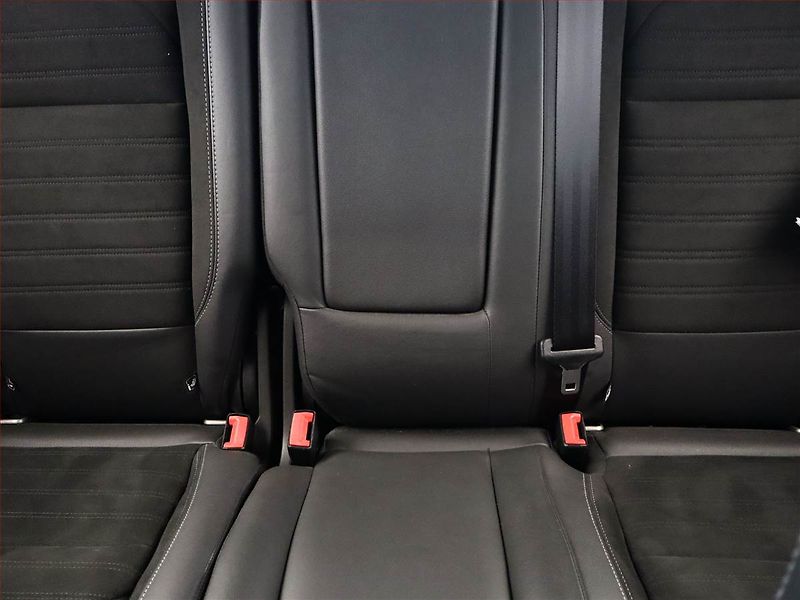 Ford Kuga (2017) 2.0 TDCi, Automat, Serv.kniha - fotka 8 z 17