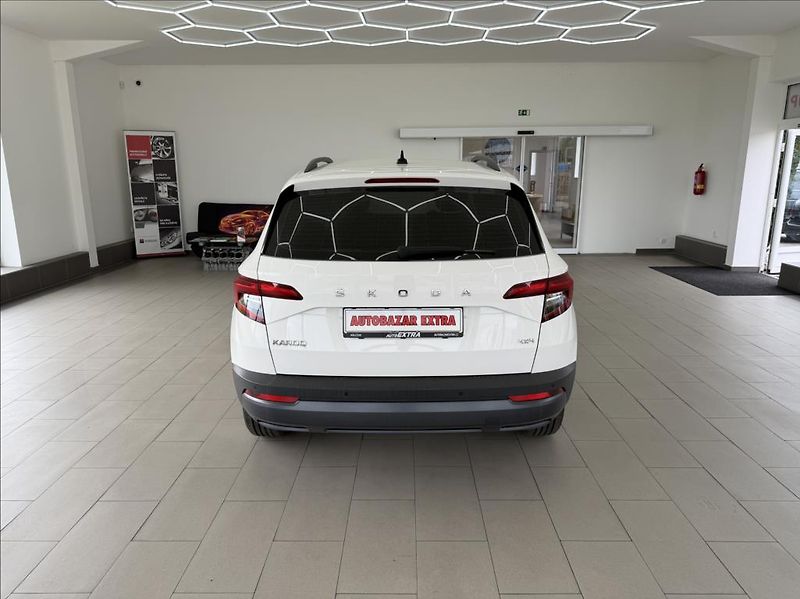 Škoda Karoq 2,0 TDi, DSG,NAVI,TZ,LED - fotka 6 z 28