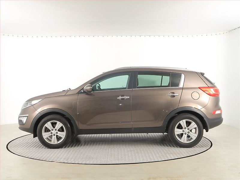Kia Sportage (2013) 1.7 CRDi, Serv.kniha, Tempomat - fotka 3 z 17