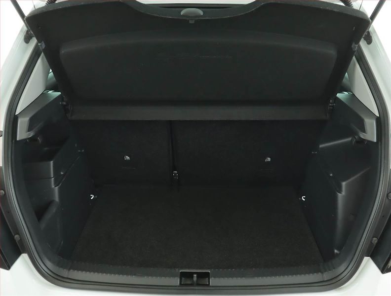 Škoda Fabia (2017) 1.0 TSI, Serv.kniha, Navi - fotka 13 z 16