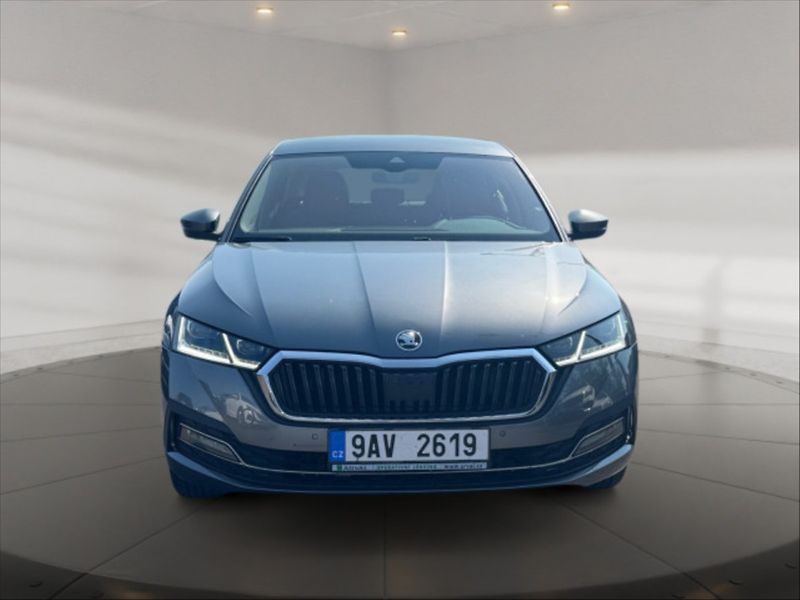 Škoda Octavia 2,0 TDI 85 Ambition DSG - fotka 4 z 10