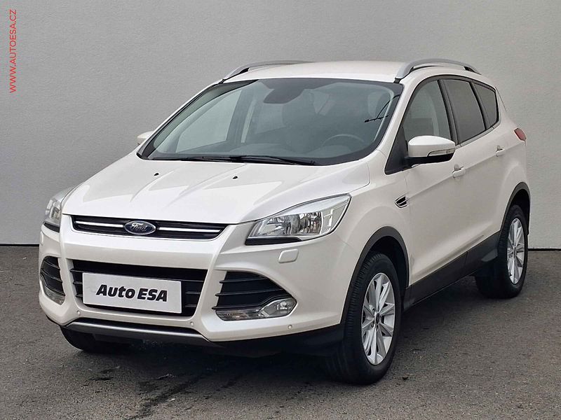 Ford Kuga (2016) 1.5 EB, Titanium, navi - fotka 3 z 19