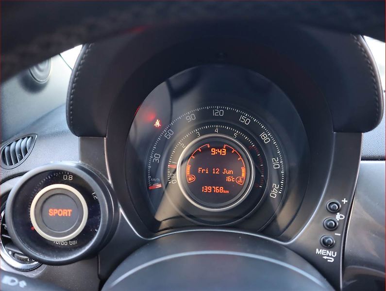 Fiat 500 (2014) Abarth 595, Serv.kniha, Navi - fotka 11 z 17