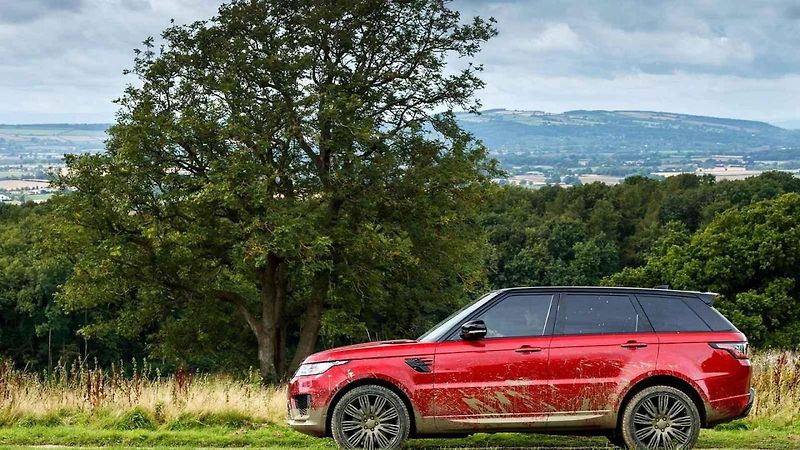 Range Rover Sport SVR.