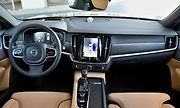 Volvo V90 Cross Country.