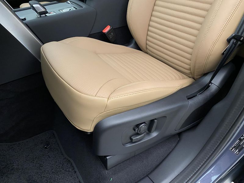 Land Rover Discovery (2026) D350 TEMPEST AWD AUT - fotka 31 z 65