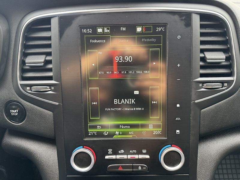 Renault Mégane (2016) 1.6dCi Bose Navi Polokůže - fotka 13 z 50