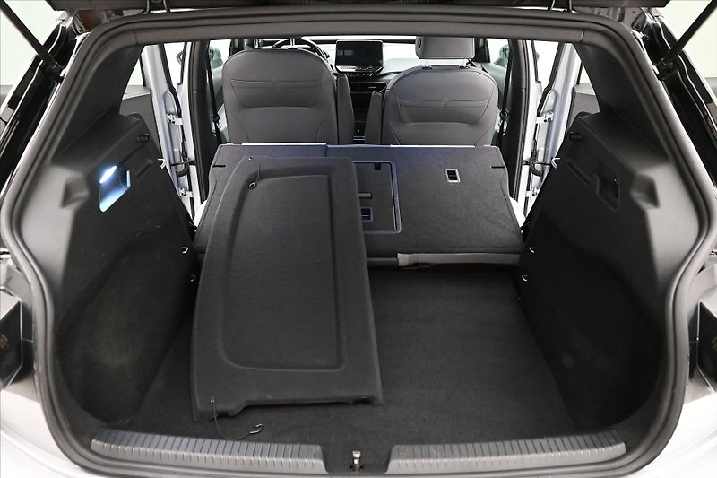 Volkswagen ID.3 Pro Business 150kW 58kWh SOH-8 - fotka 11 z 28