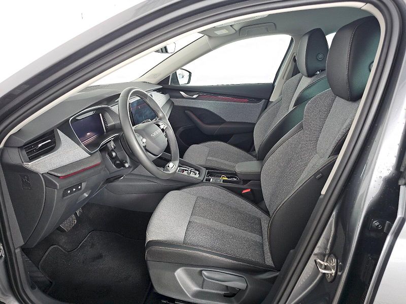 Škoda Octavia (2025) COMBI 1.5TSi DSG TOP SELECTION - fotka 6 z 35