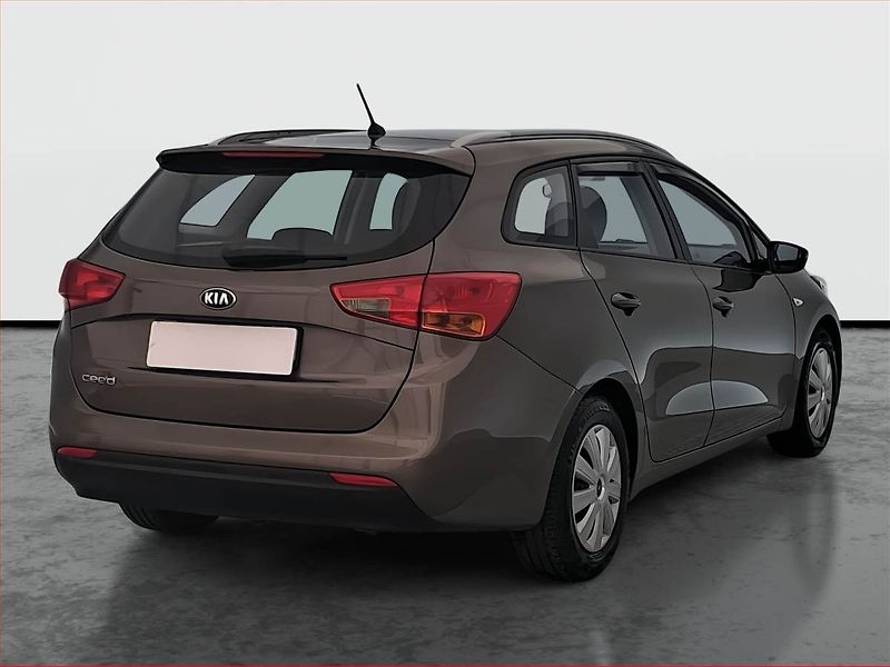 Kia Ceed (2015) 1.6 GDI, ČR,1.maj, Serv.kniha - fotka 5 z 17