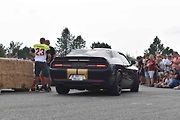 Pět stovek amerických korábů silnic se sjelo na sraz osmiválců Hradecká V8 na hradecké letiště.