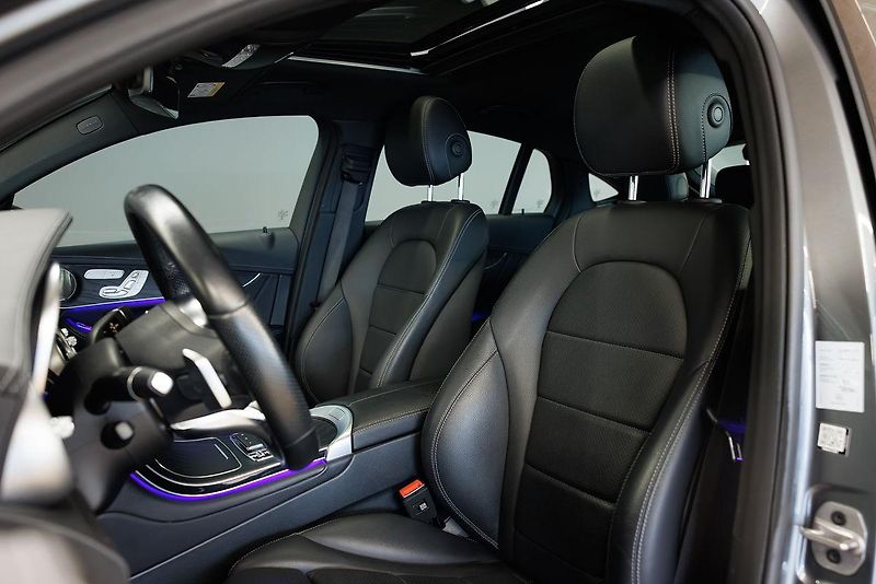 Mercedes-Benz GLC (2023) GLC 220d 4Matic AMG Line - fotka 29 z 35