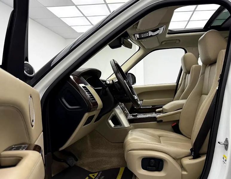 Land Rover Range Rover (2017) Luxusní terénní SUV - fotka 8 z 12