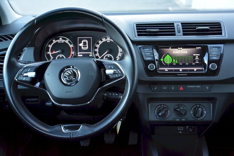Škoda Fabia (2021) 1.0 MPI 44 KW Ambition PLUS 12 - fotka 15 z 25