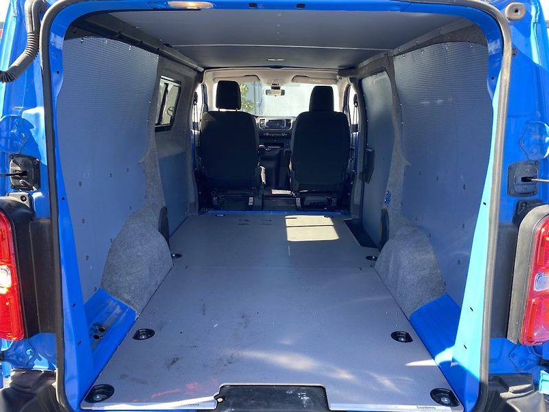 Toyota ProAce 2.0D, ČR-1m, Active, navi, DPH - fotka 22 z 23